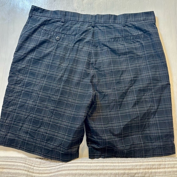 Ben Hogan Performance Men’s Plaid Golf Shorts Size 40 - Picture 7 of 9